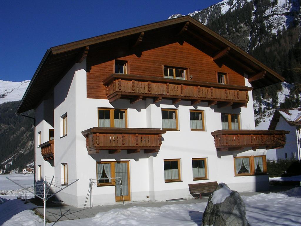 Haus Hafele Hotel Kaunertal Exterior photo